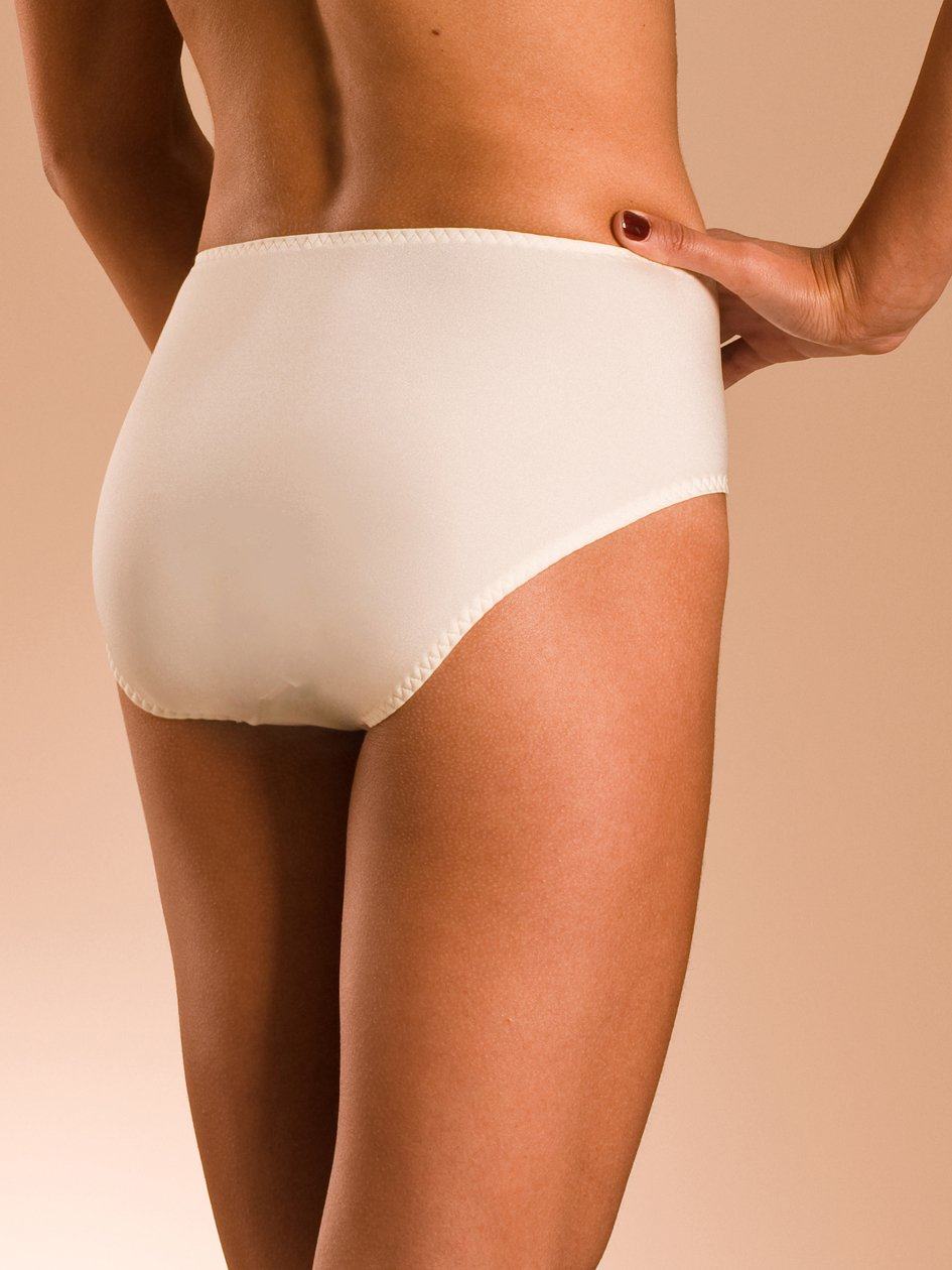 White Chantelle Hedona Smoothing Full Women Briefs | RYT868ZJ